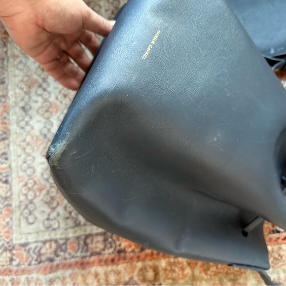 Mansur Gavriel Bucket Bag. Navy. 💙🔥 - Picture 4 of 10